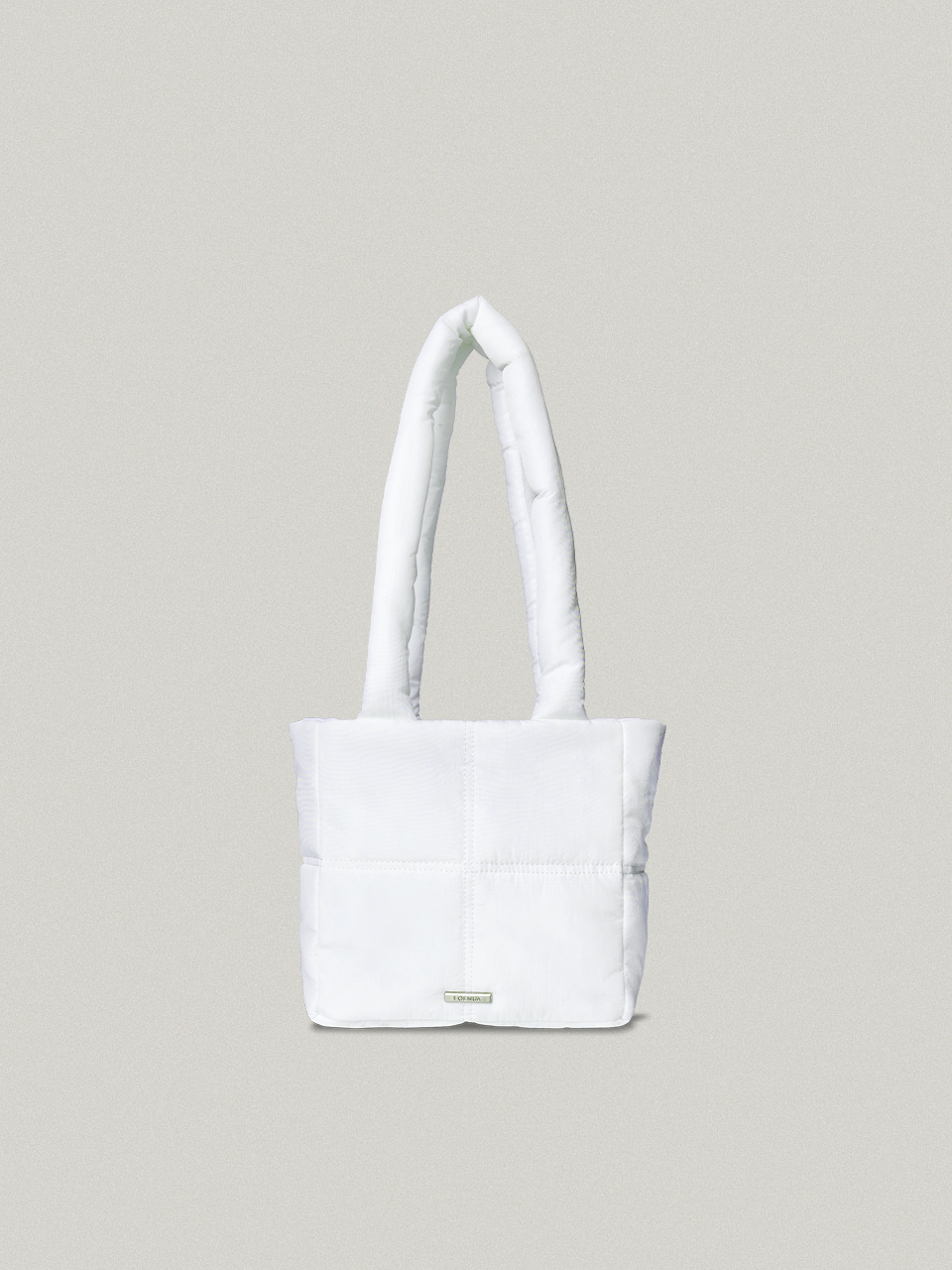 Padded Mini Pillow Bag White - nylon패디드 미니 필로우백